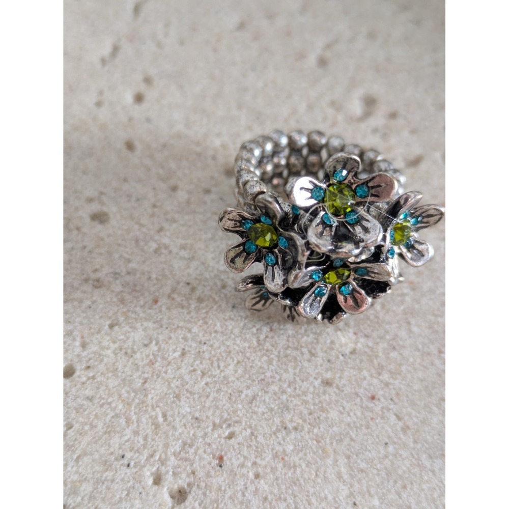 Whimsical Floral Stretch Ring In Silver Tone Clusters Green Blue Rhinestones 6